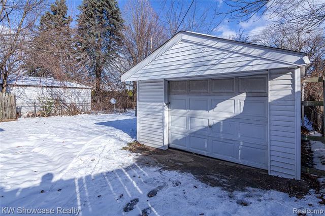 12066 Bramell, Detroit, MI 48239