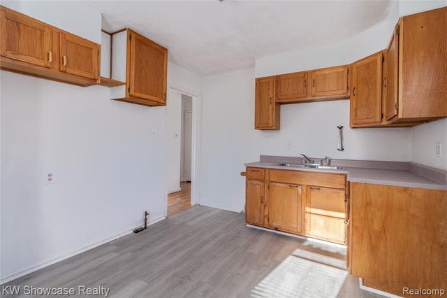 12066 Bramell, Detroit, MI 48239