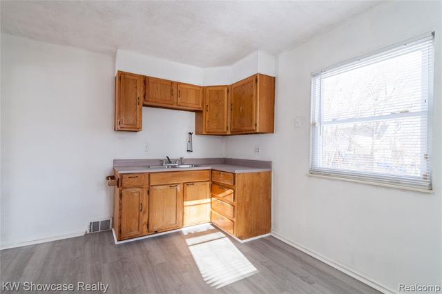 12066 Bramell, Detroit, MI 48239