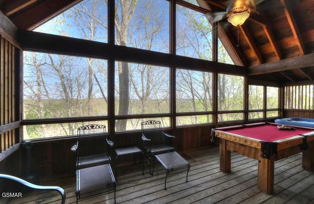 223 Oak Haven Way, Sevierville, TN 37876