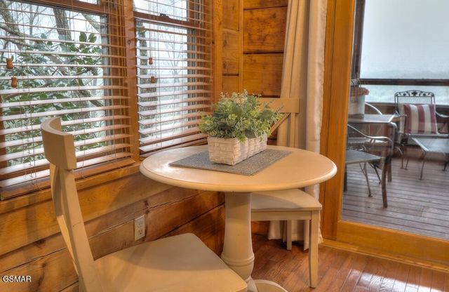 223 Oak Haven Way, Sevierville, TN 37876