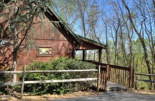 223 Oak Haven Way, Sevierville, TN 37876