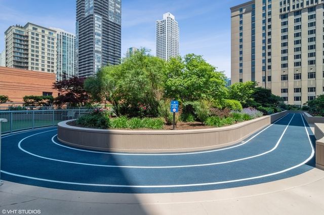 545 N Dearborn Street 2505, Chicago, IL 60654