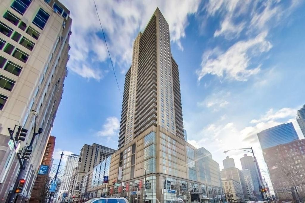 545 N Dearborn Street 2505, Chicago, IL 60654