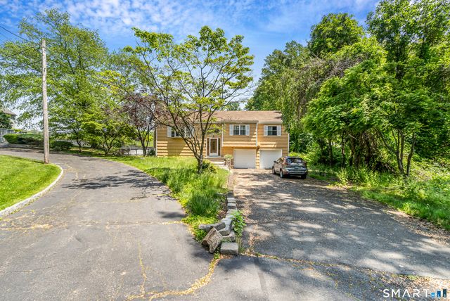 2 Chatham Terrace, Bridgeport, CT 06606