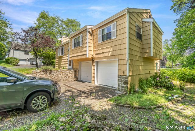 2 Chatham Terrace, Bridgeport, CT 06606