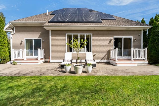 2 Adelaide Avenue, North Providence, RI 02911