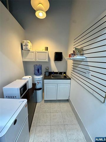 17-19 Industrial Avenue, Fairview, NJ 07022