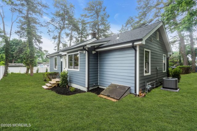 519 6th Avenue, Brick, NJ 08724
