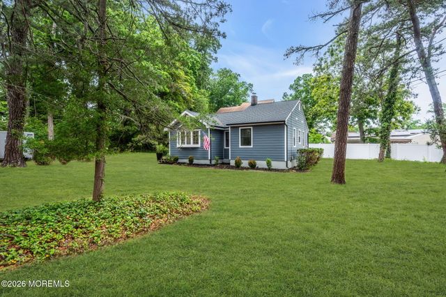 519 6th Avenue, Brick, NJ 08724