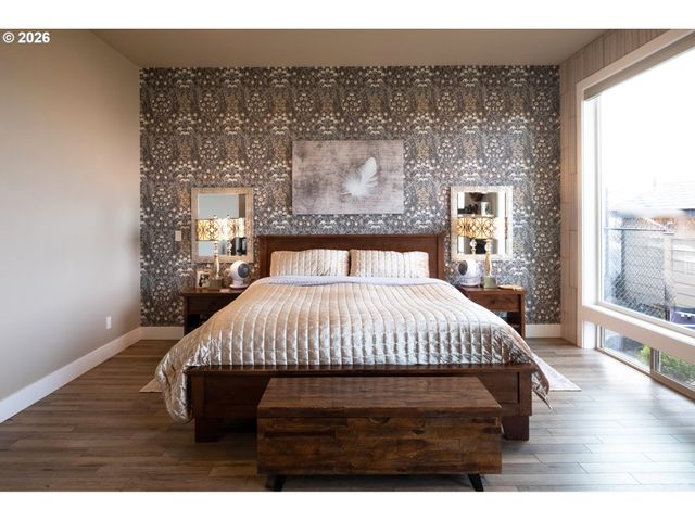 2960 Nw STACIE Ct, Roseburg, OR 97471