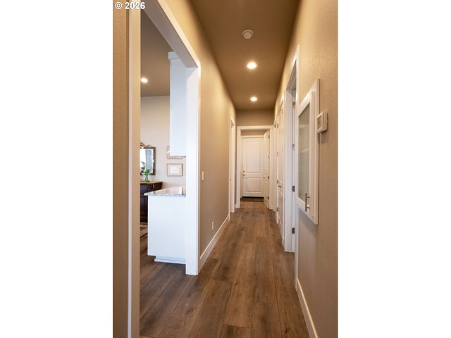 2960 Nw STACIE Ct, Roseburg, OR 97471