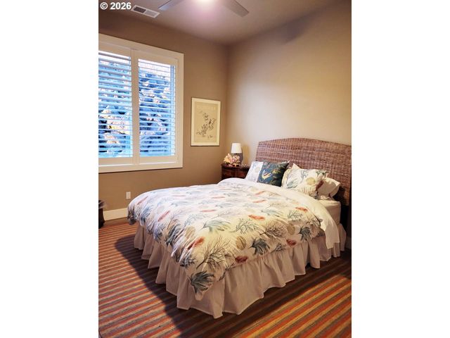 2960 Nw STACIE Ct, Roseburg, OR 97471