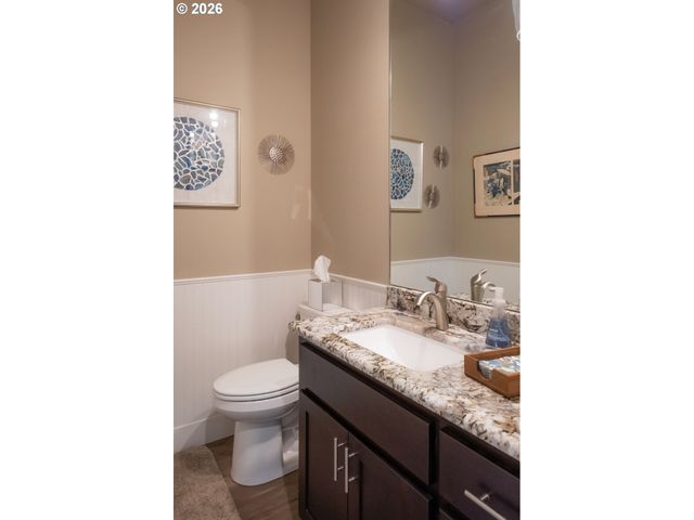 2960 Nw STACIE Ct, Roseburg, OR 97471