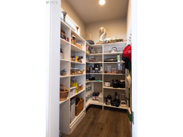 2960 Nw STACIE Ct, Roseburg, OR 97471