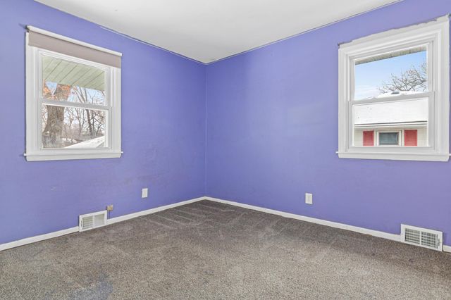 5332 52nd Avenue N, Crystal, MN 55429