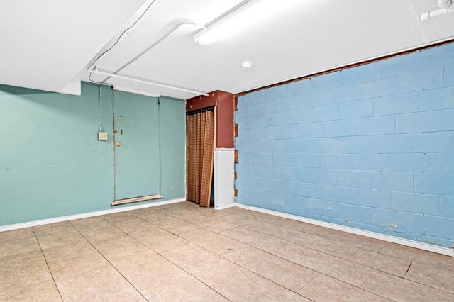 5332 52nd Avenue N, Crystal, MN 55429