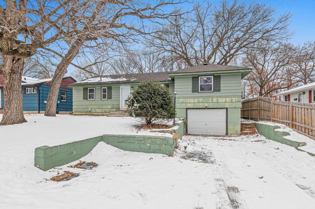 5332 52nd Avenue N, Crystal, MN 55429