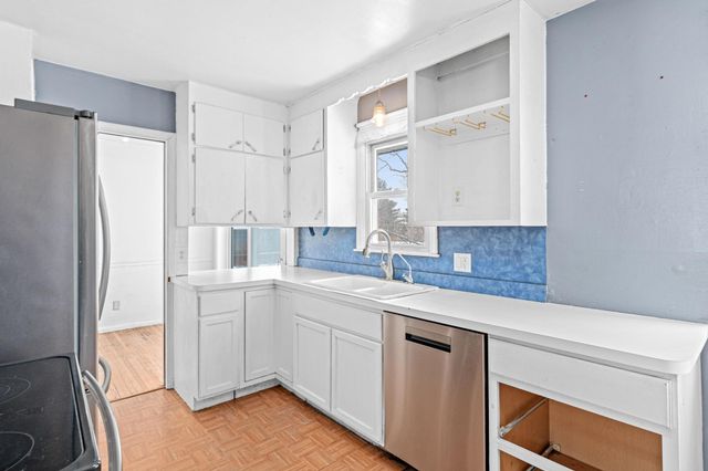 5332 52nd Avenue N, Crystal, MN 55429