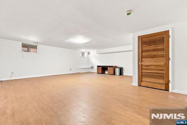 173 Winchester Court 173E, Twp Of Washington, NJ 07676
