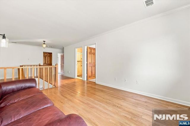 173 Winchester Court 173E, Twp Of Washington, NJ 07676