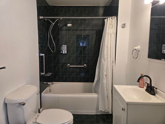 305 Furlong Street, Fenton, MI 48430