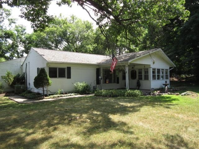 305 Furlong Street, Fenton, MI 48430
