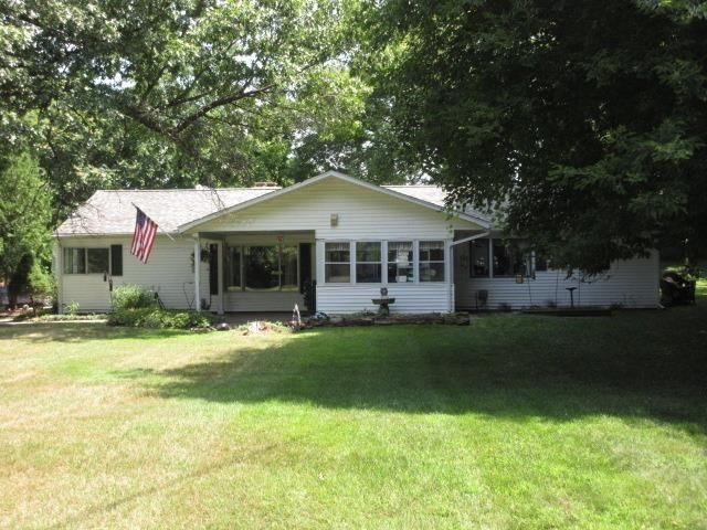 305 Furlong Street, Fenton, MI 48430