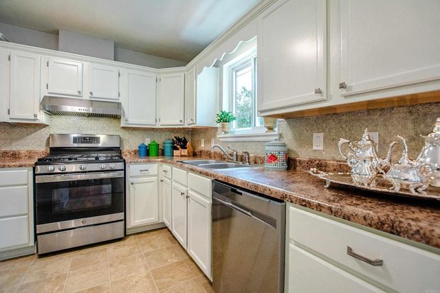 903 W 52nd Street, North Little Rock, AR 72118