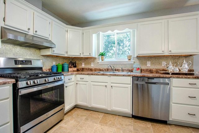 903 W 52nd Street, North Little Rock, AR 72118