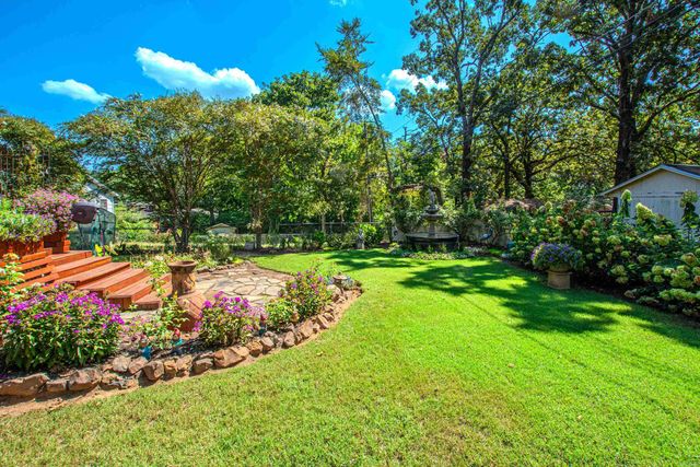 903 W 52nd Street, North Little Rock, AR 72118