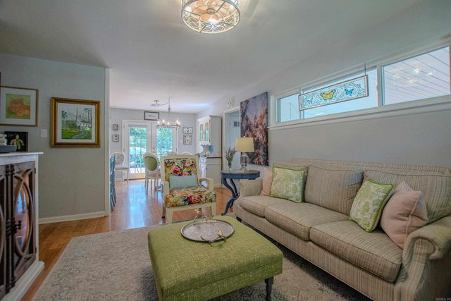 903 W 52nd Street, North Little Rock, AR 72118