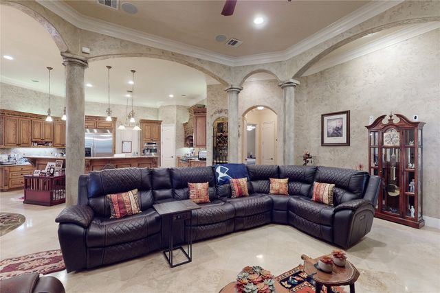 3925 Westway Terrace, Fort Worth, TX 76179