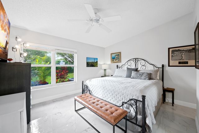 16000 Laurel Oak Circle, Delray Beach, FL 33484