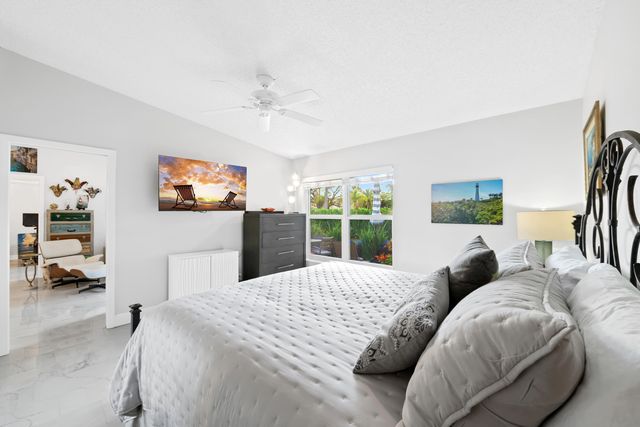 16000 Laurel Oak Circle, Delray Beach, FL 33484