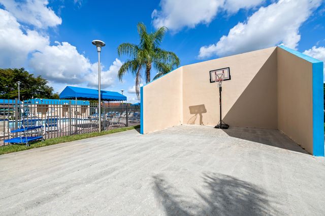 16000 Laurel Oak Circle, Delray Beach, FL 33484