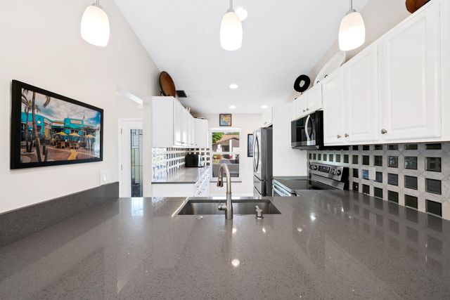 16000 Laurel Oak Circle, Delray Beach, FL 33484