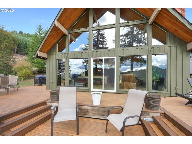 34795 ROW RIVER Rd, Cottage Grove, OR 97424