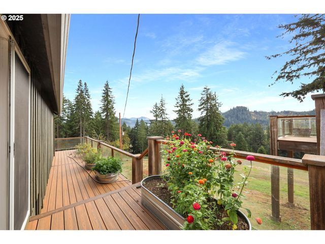 34795 ROW RIVER Rd, Cottage Grove, OR 97424