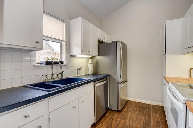 2829 Timmons Lane 138, Houston, TX 77027