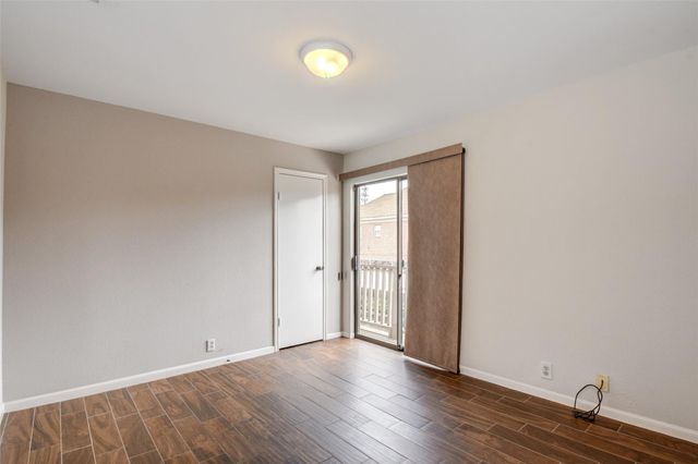 2829 Timmons Lane 138, Houston, TX 77027