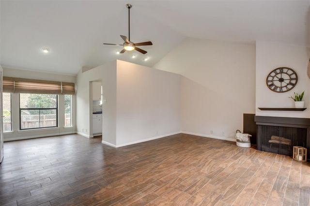 2829 Timmons Lane 138, Houston, TX 77027