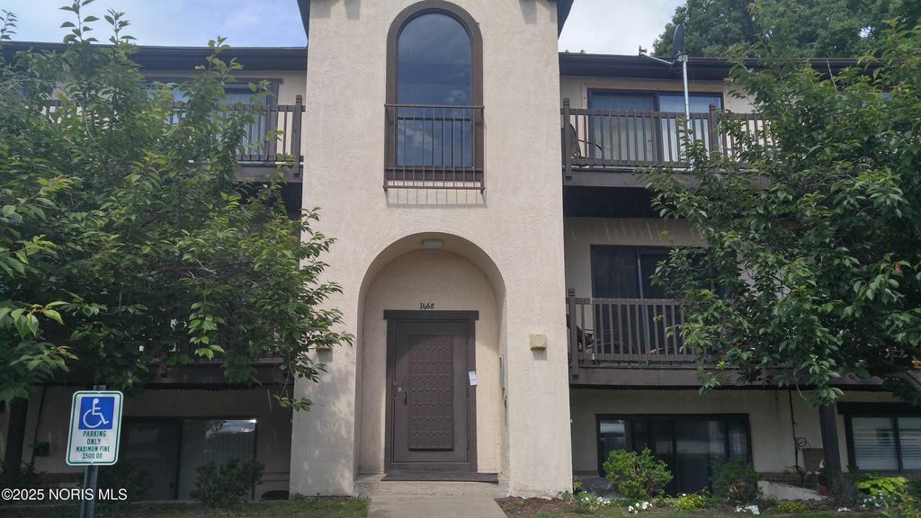 1668 Brownstone Boulevard, Apt 613, Toledo, OH 43614