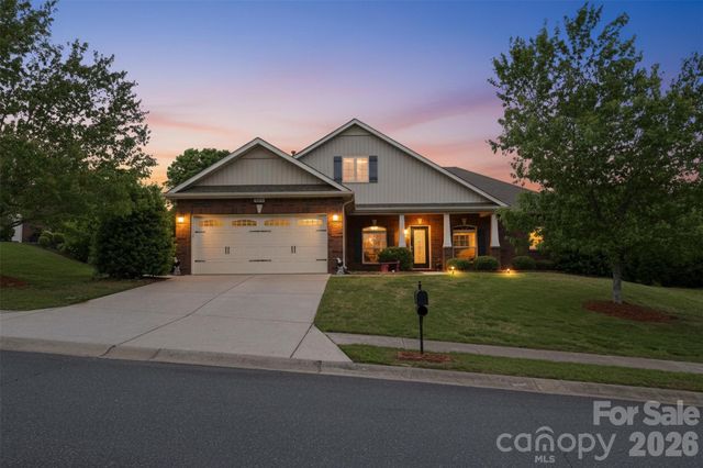 2425 Winnsford Lane, Gastonia, NC 28056