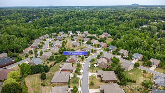 2425 Winnsford Lane, Gastonia, NC 28056
