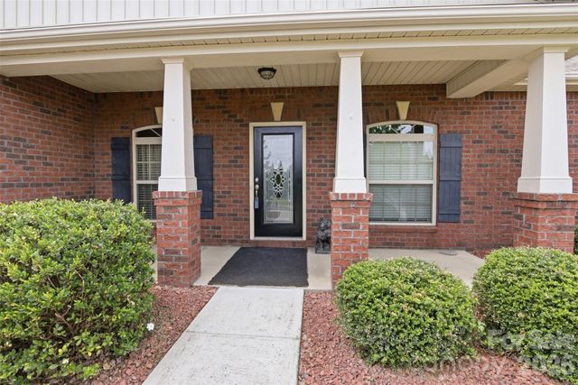 2425 Winnsford Lane, Gastonia, NC 28056