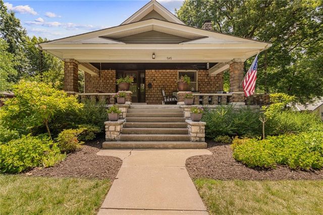 949 W 33RD Terrace, Kansas City, MO 64111