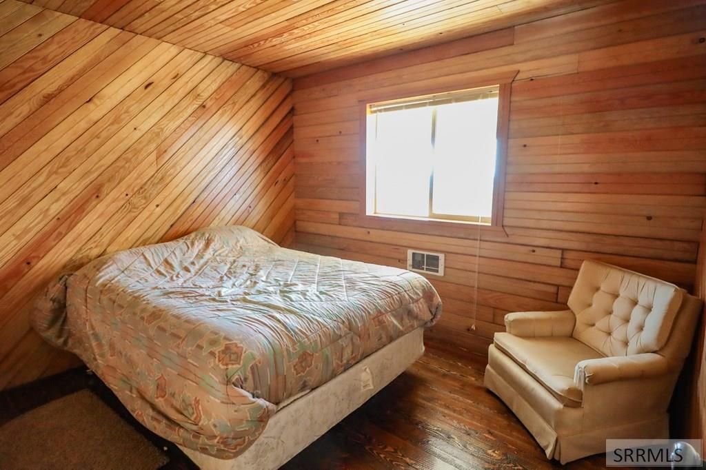 Image 23 of property listing at 1780 Sadorus Hill Road, Ashton, ID 83420