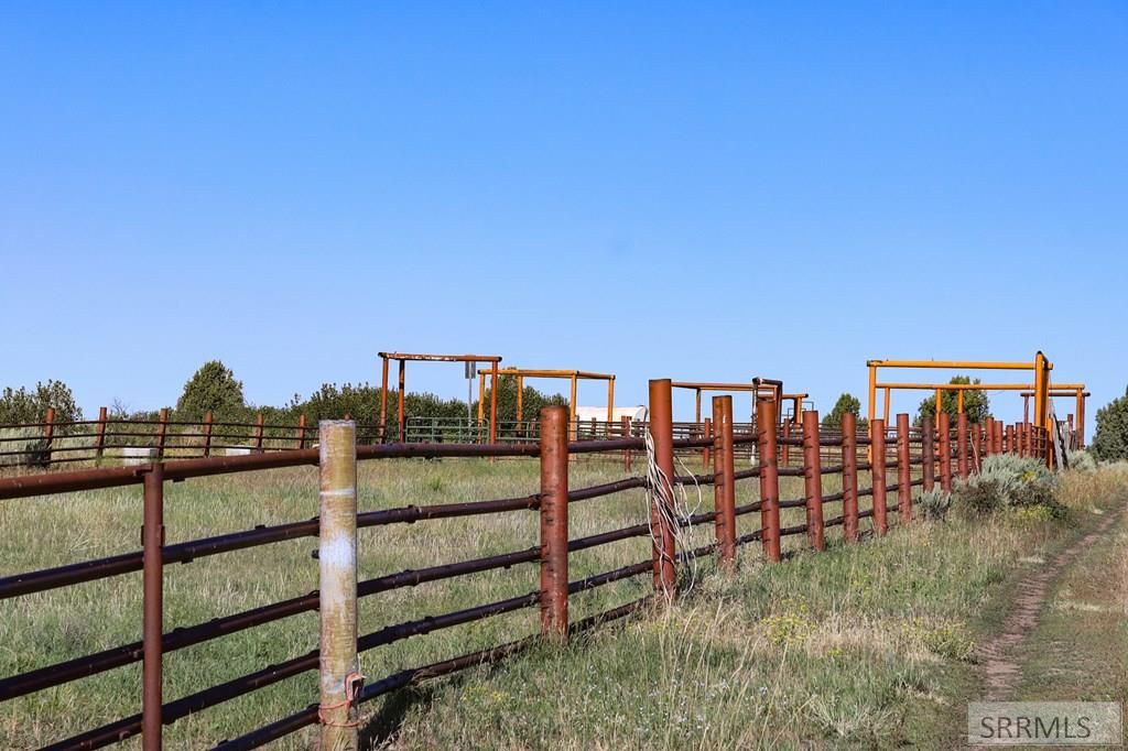 Image 25 of property listing at 1780 Sadorus Hill Road, Ashton, ID 83420