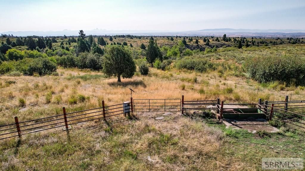 Image 7 of property listing at 1780 Sadorus Hill Road, Ashton, ID 83420